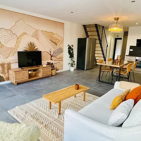Le Duplex De La Grange Διαμέρισμα